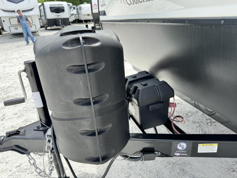 2022 Coachmen RV Apex 17TH Toy Hauler photo 10