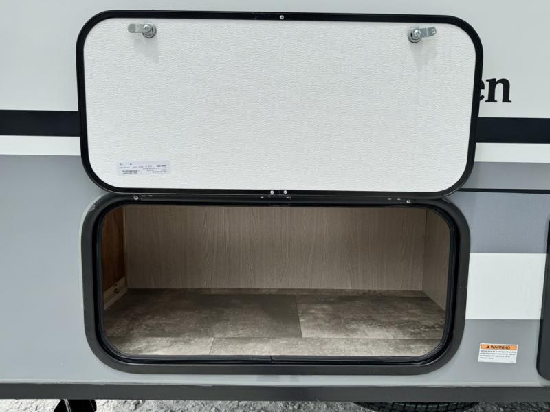 2022 Coachmen RV Apex 17TH Toy Hauler photo 13