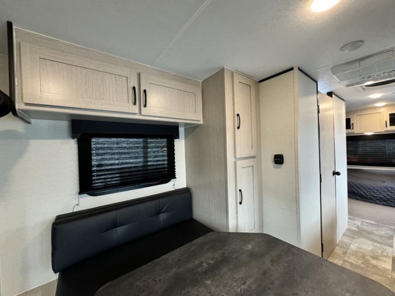 2022 Coachmen RV Apex 17TH Toy Hauler photo 26