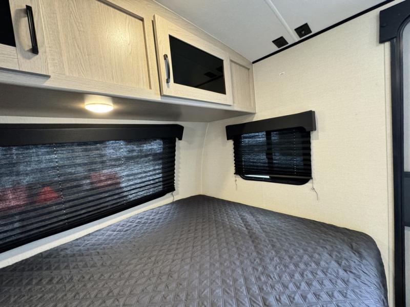 2022 Coachmen RV Apex 17TH Toy Hauler photo 28