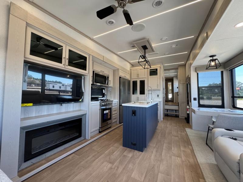 2026 Forest River RV Columbus 383RLH photo 21