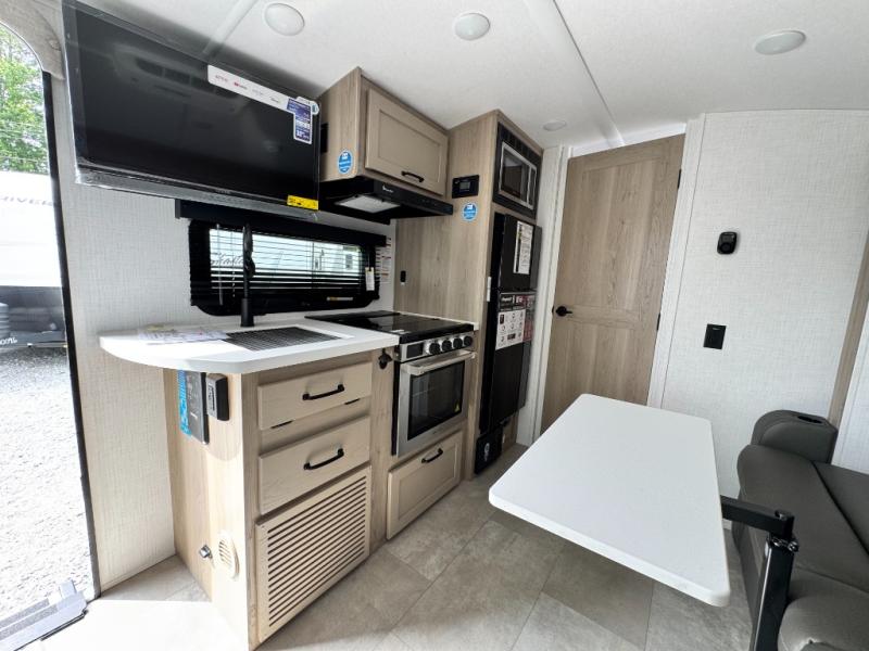2025 Forest River RV Flagstaff E-Pro E20FBS photo 15