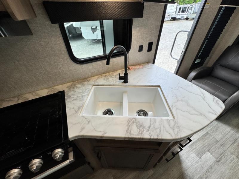 2023 Jayco Jay Flight SLX 8 265RLS photo 15