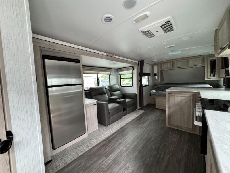 2022 Cruiser Shadow Cruiser 225RBS photo 7