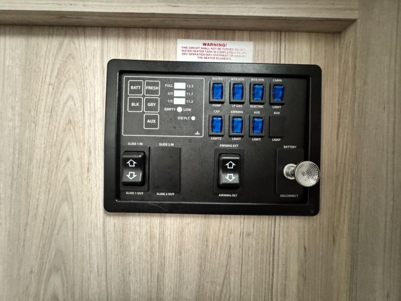 2022 Cruiser Shadow Cruiser 225RBS photo 27