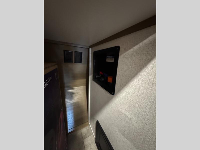2026 Keystone RV Fuzion 442 Toy Hauler photo 28
