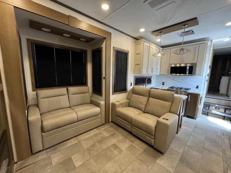 2026 Keystone RV Fuzion 442 Toy Hauler photo 13