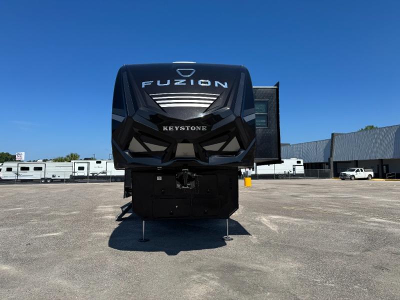 2026 Keystone RV Fuzion 419 Toy Hauler photo 5