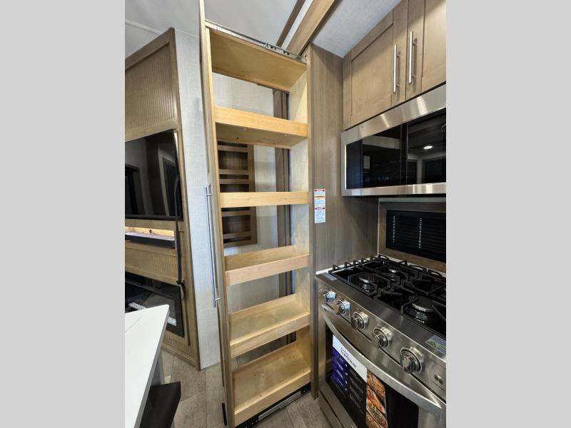 2026 Keystone RV Fuzion 419 Toy Hauler photo 20