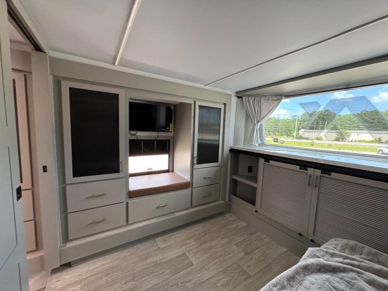 2026 Axiom RV Imperium I2900 photo 34
