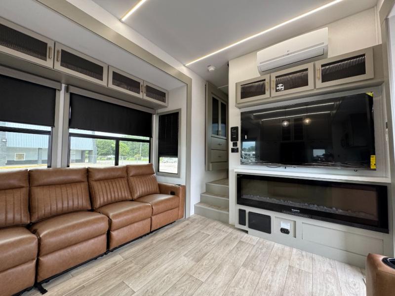 2026 Axiom RV Imperium I2900 photo 37