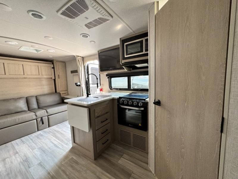 2023 Forest River RV Flagstaff Micro Lite 21DS photo 9