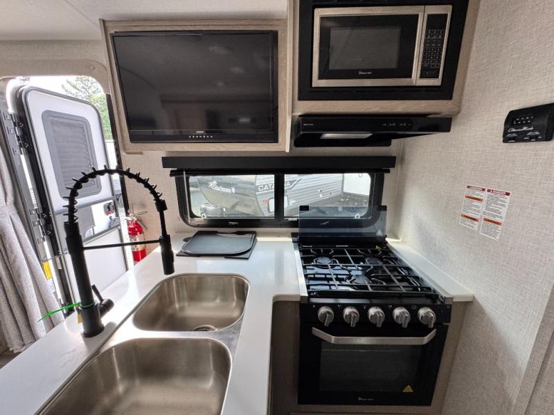 2023 Forest River RV Flagstaff Micro Lite 21DS photo 14