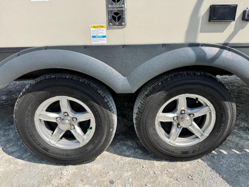 2023 Forest River RV Flagstaff Micro Lite 21DS photo 31