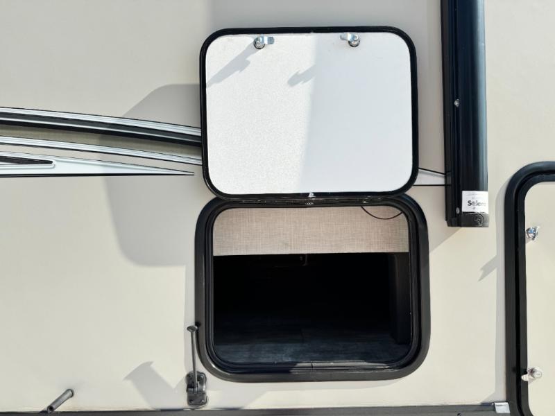 2022 Forest River RV Flagstaff Micro Lite 25FBS photo 35