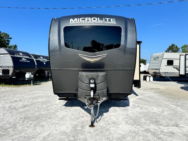 2022 Forest River RV Flagstaff Micro Lite 25FBS photo 3