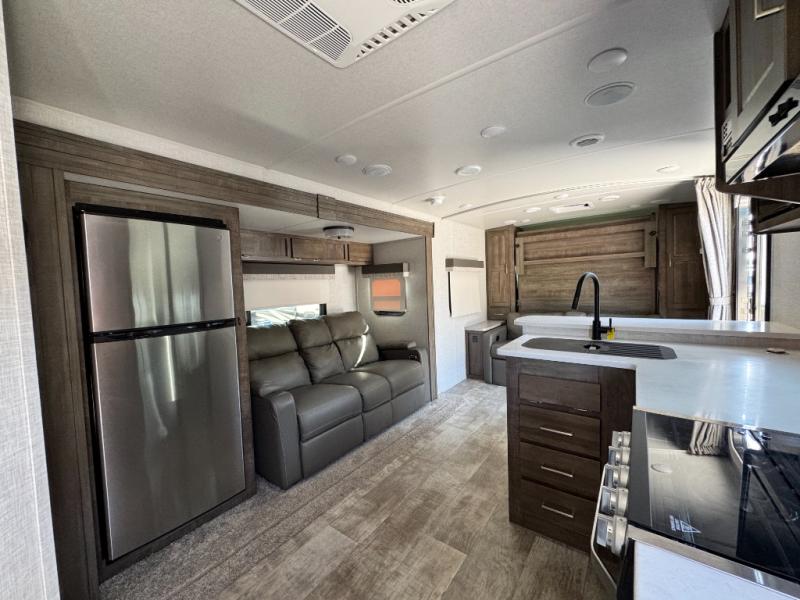 2022 Forest River RV Flagstaff Micro Lite 25FBS photo 8