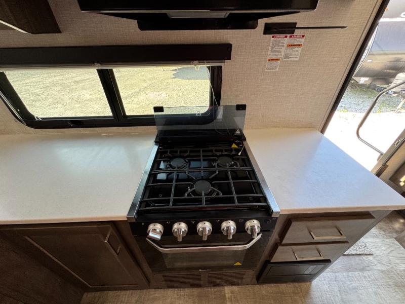 2022 Forest River RV Flagstaff Micro Lite 25FBS photo 14