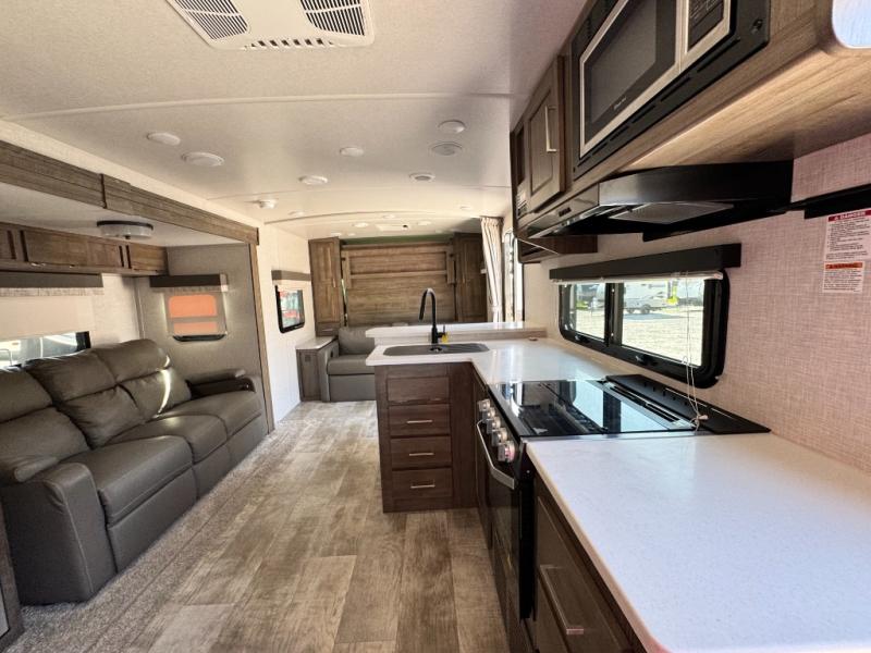 2022 Forest River RV Flagstaff Micro Lite 25FBS photo 13