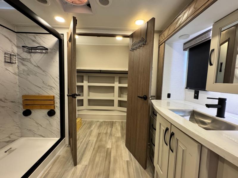 2024 Alliance RV Paradigm 382RK photo 37