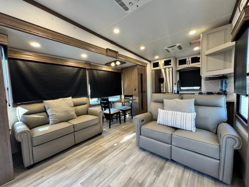 2024 Alliance RV Paradigm 382RK photo 8
