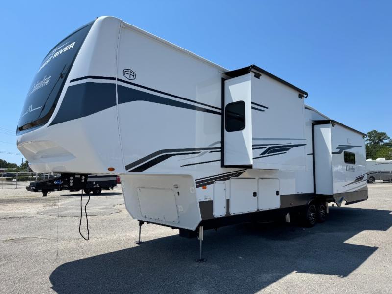 2026 Forest River RV Columbus 383RLH photo 4