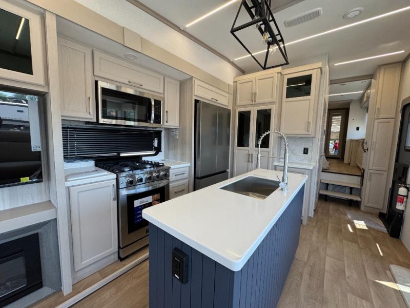 2026 Forest River RV Columbus 383RLH photo 13
