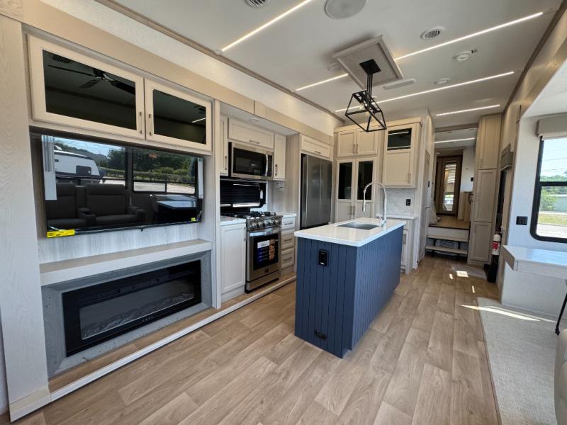 2026 Forest River RV Columbus 383RLH photo 12