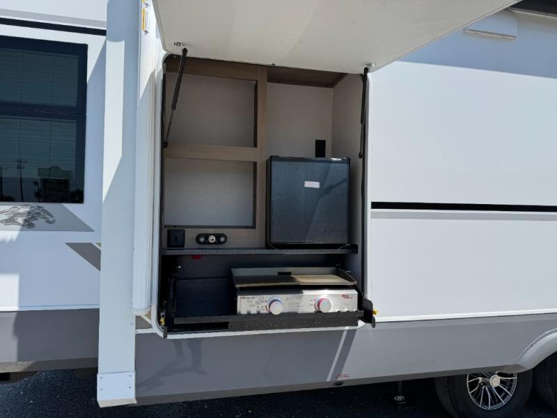 2027 Open Range RV Open Range 322RLS photo 8