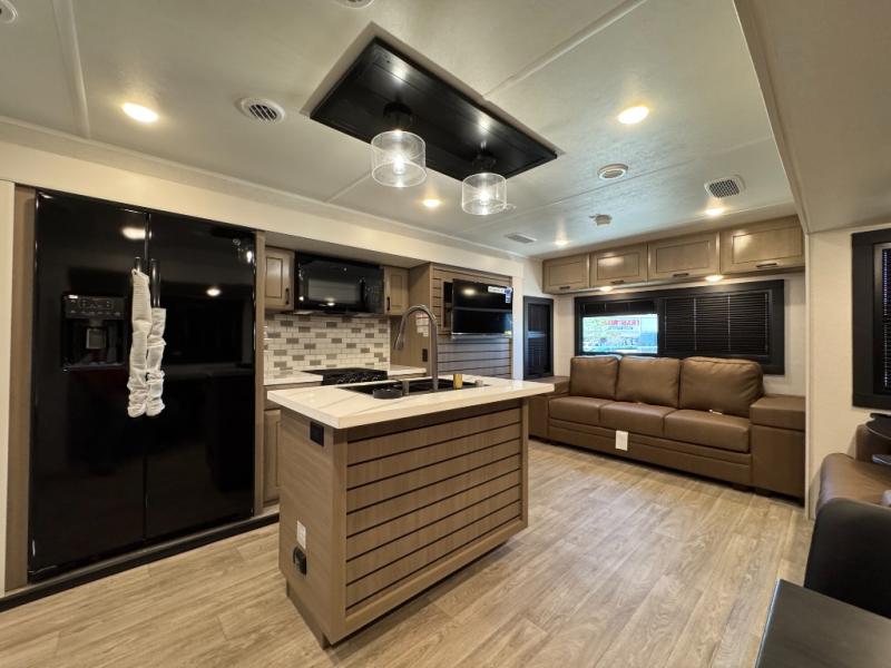 2027 Open Range RV Open Range 322RLS photo 10