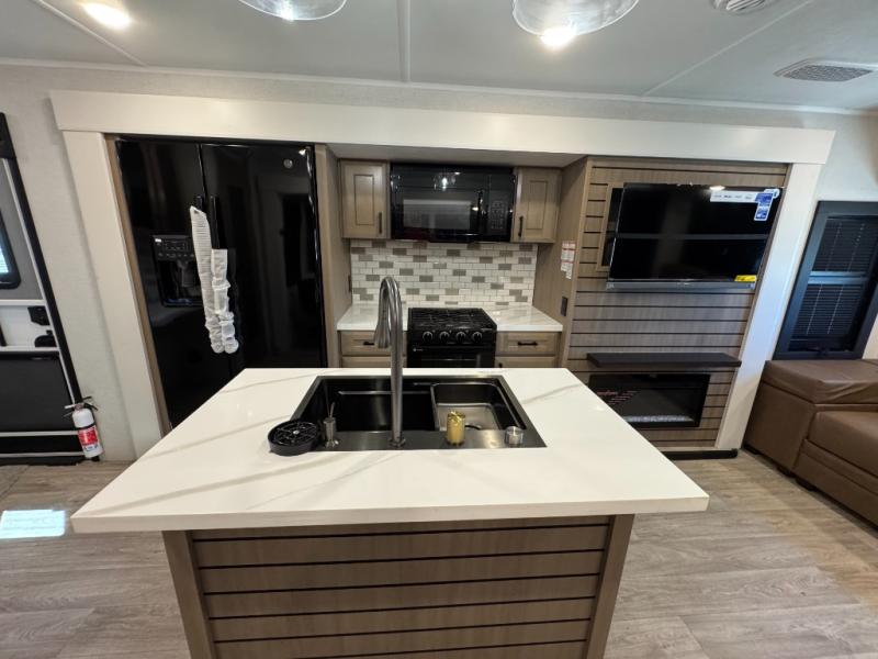 2027 Open Range RV Open Range 322RLS photo 17