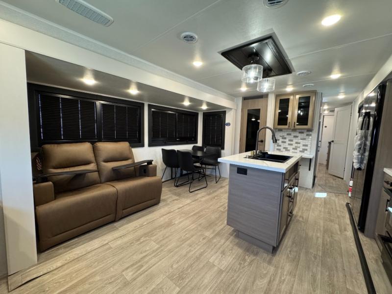 2027 Open Range RV Open Range 322RLS photo 12
