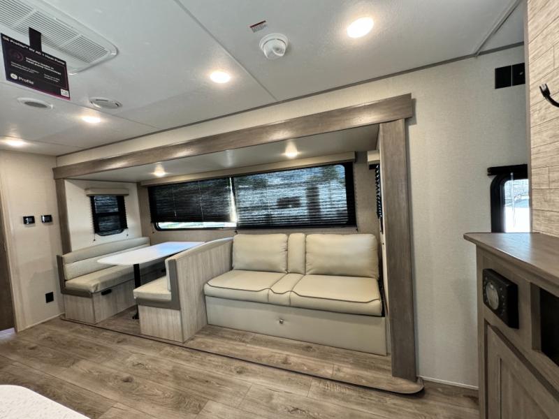 2026 Coachmen RV Catalina Summit Series 8 261BHS photo 10