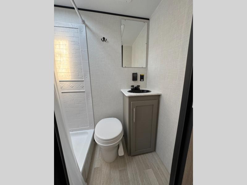 2026 Keystone RV Hideout Mini 161BH photo 21