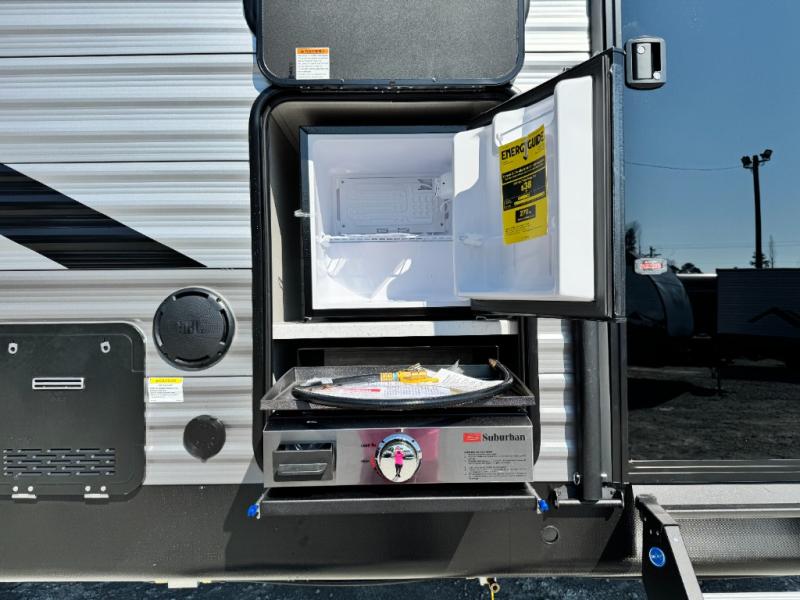 2026 Coachmen RV Catalina Legacy Edition 333DBDSCK photo 8