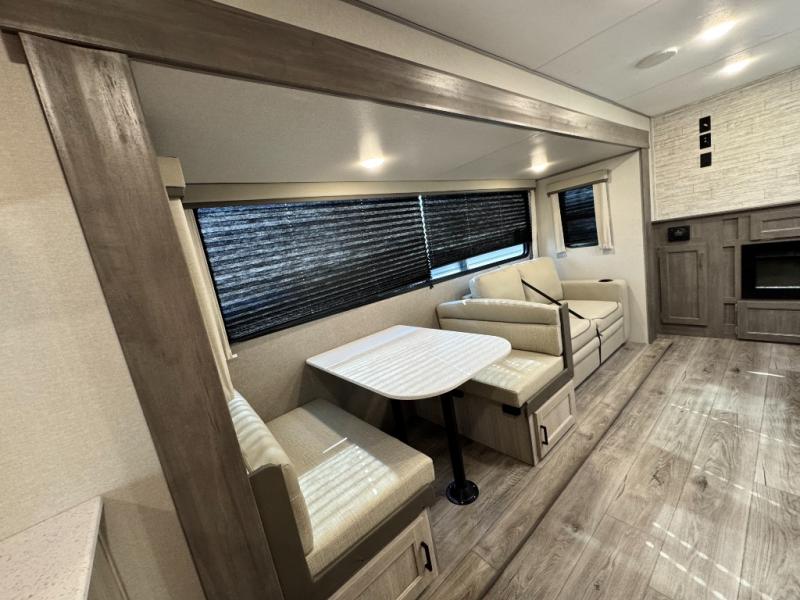 2026 Coachmen RV Catalina Legacy Edition 333DBDSCK photo 14
