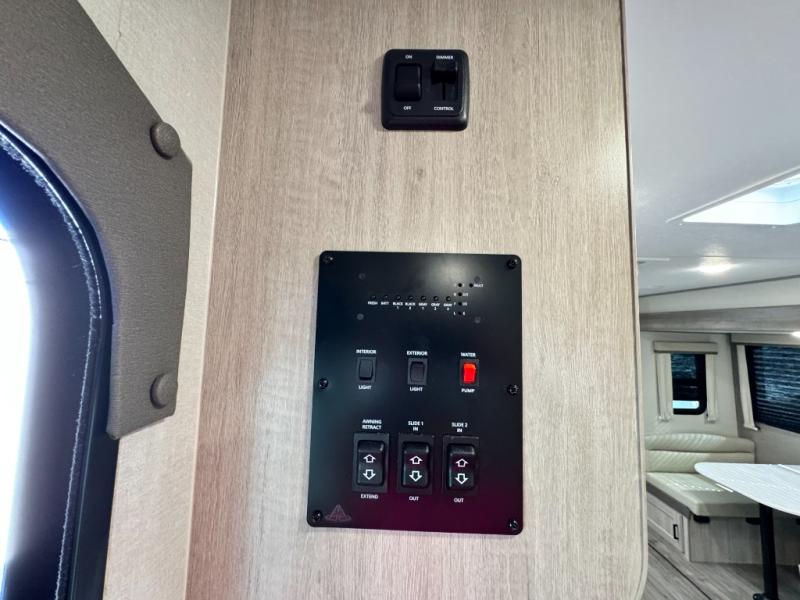 2026 Coachmen RV Catalina Legacy Edition 333DBDSCK photo 41