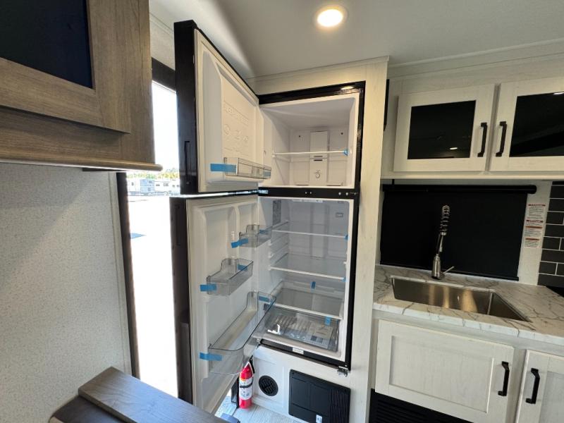 2027 Forest River RV Solaire 237RK photo 14