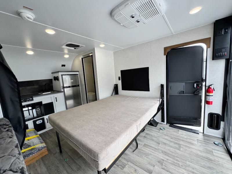 2027 Modern Buggy RV Hopper Hopper 2 Toy Hauler photo 9