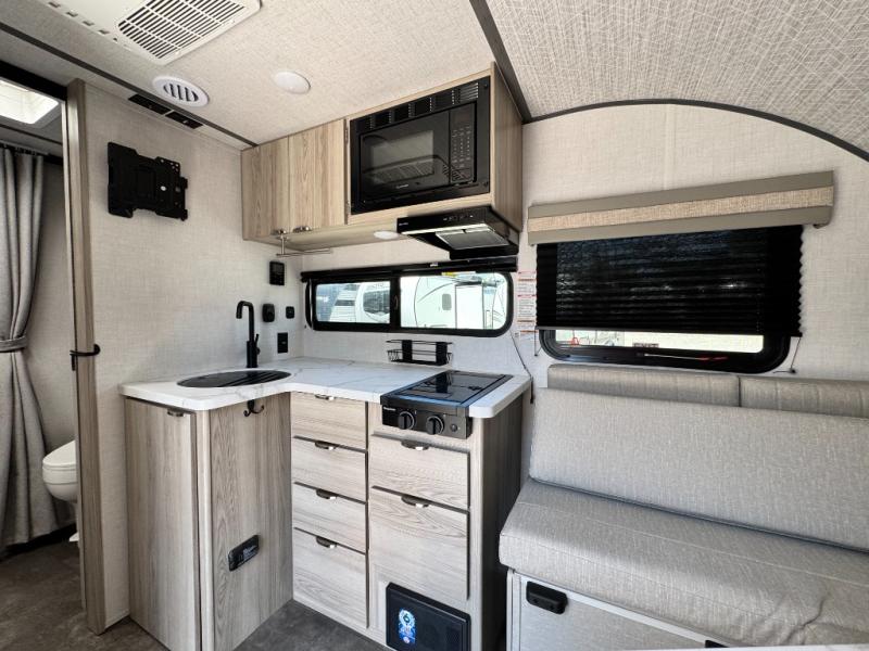 2025 Forest River RV Salem FSX 169RSK photo 8