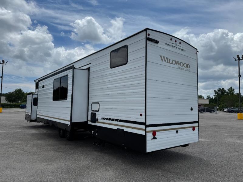 2026 Forest River RV Wildwood Grand Lodge 42ICE photo 4