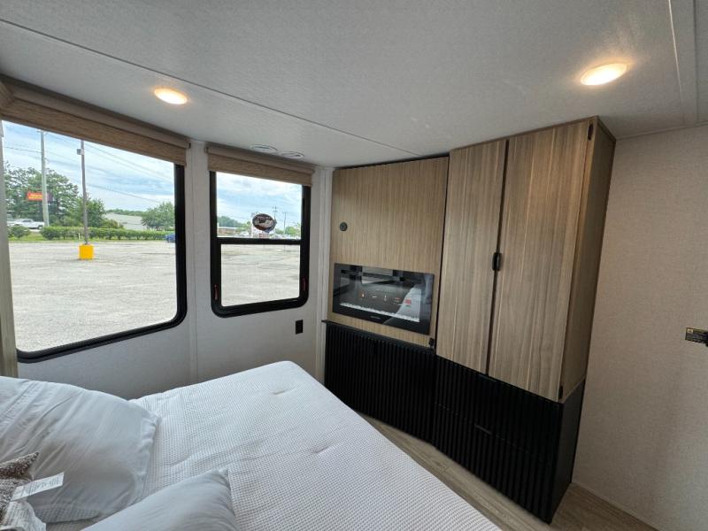 2026 Forest River RV Wildwood Grand Lodge 42ICE photo 23