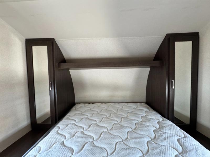 2019 Forest River RV Wildwood 27DBK photo 32