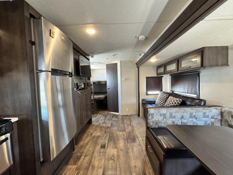 2019 Forest River RV Wildwood 27DBK photo 14