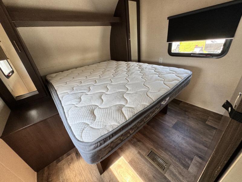 2019 Forest River RV Wildwood 27DBK photo 28