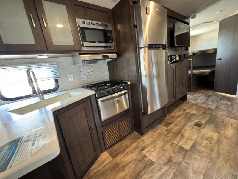 2019 Forest River RV Wildwood 27DBK photo 13