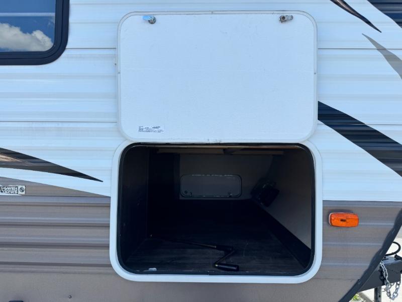2019 Forest River RV Wildwood 27DBK photo 42