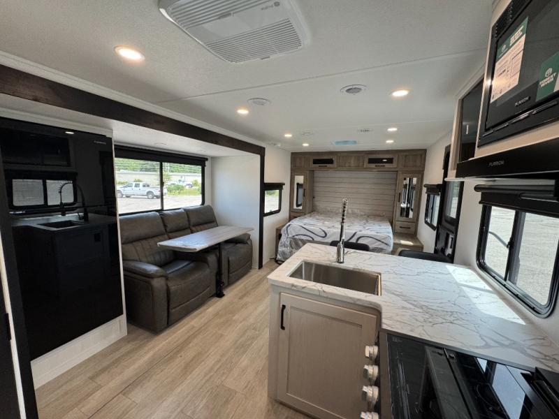 2027 Forest River RV Solaire 232UD photo 12