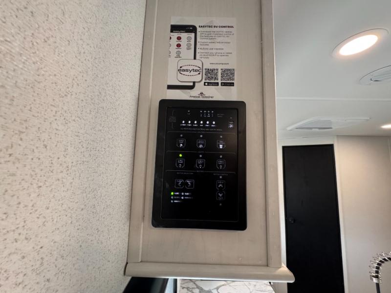 2027 Forest River RV Solaire 232UD photo 9