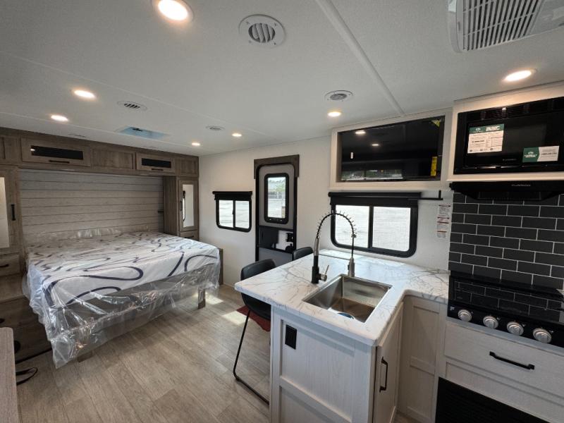 2027 Forest River RV Solaire 232UD photo 11